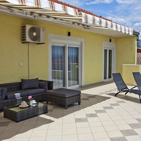 Apartment Noel Kaštela Zewnętrze zdjęcie