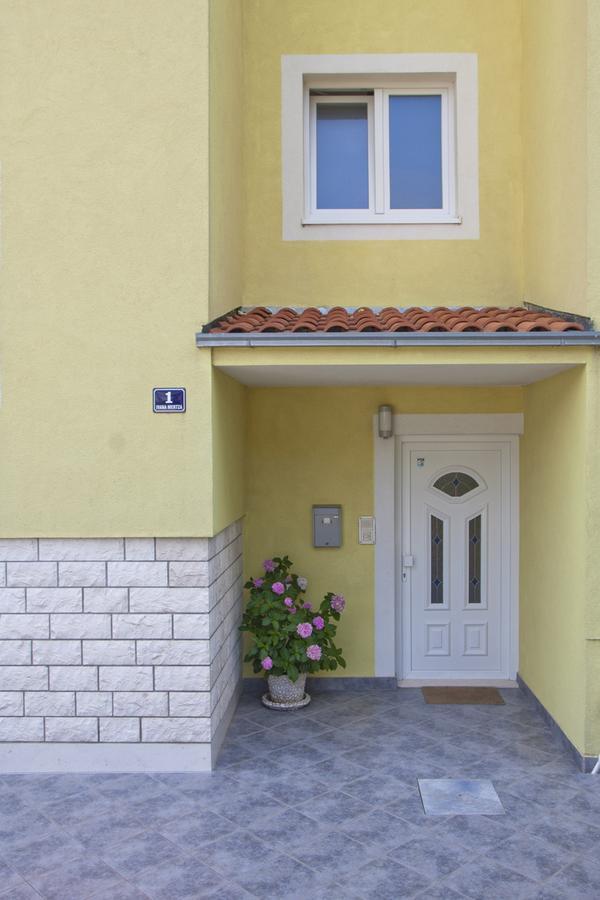 Apartment Noel Kaštela Zewnętrze zdjęcie